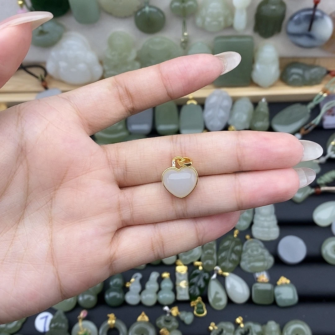 吊坠(赠链)银S925镶嵌和田玉