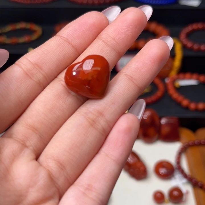 南红玛瑙未镶嵌满肉柿子红玫红双色爱心