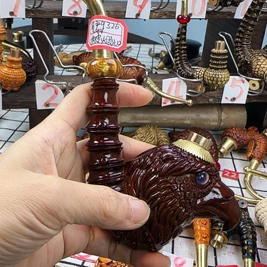 大号红鹰18公分左右