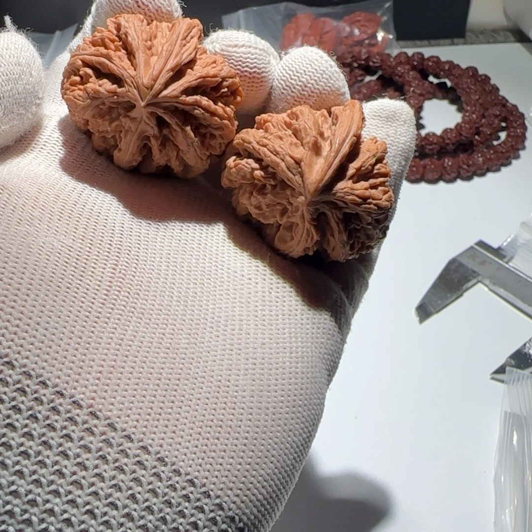 果***—文玩核桃把件文玩核桃粗筋