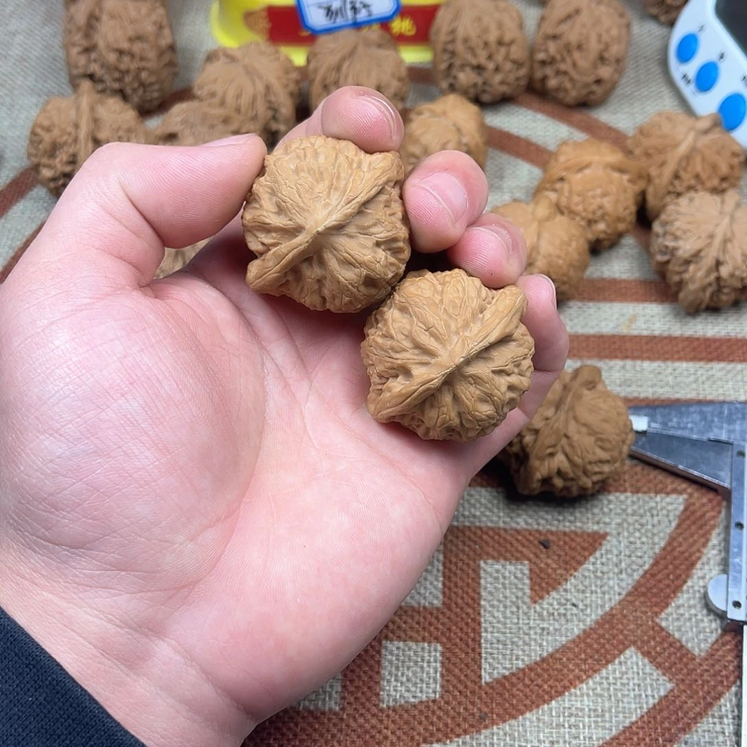 核桃把件南*44全品宫灯