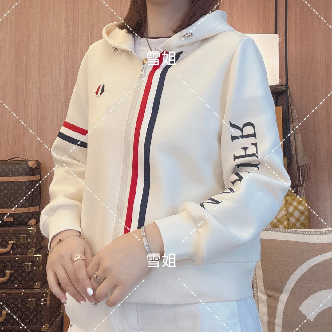 雪姐服饰「萌织带外套」休闲运动连帽外套新款时尚字母卫衣