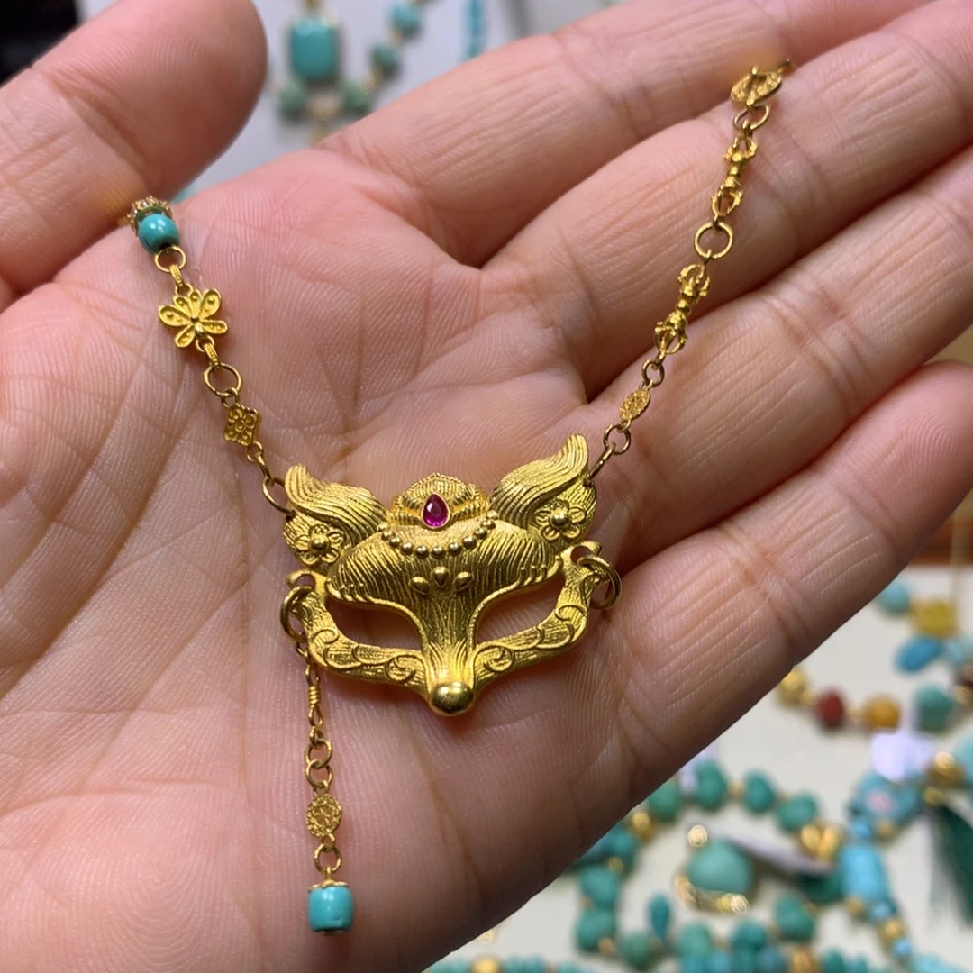 绿松石18K金镶嵌狐狸面具