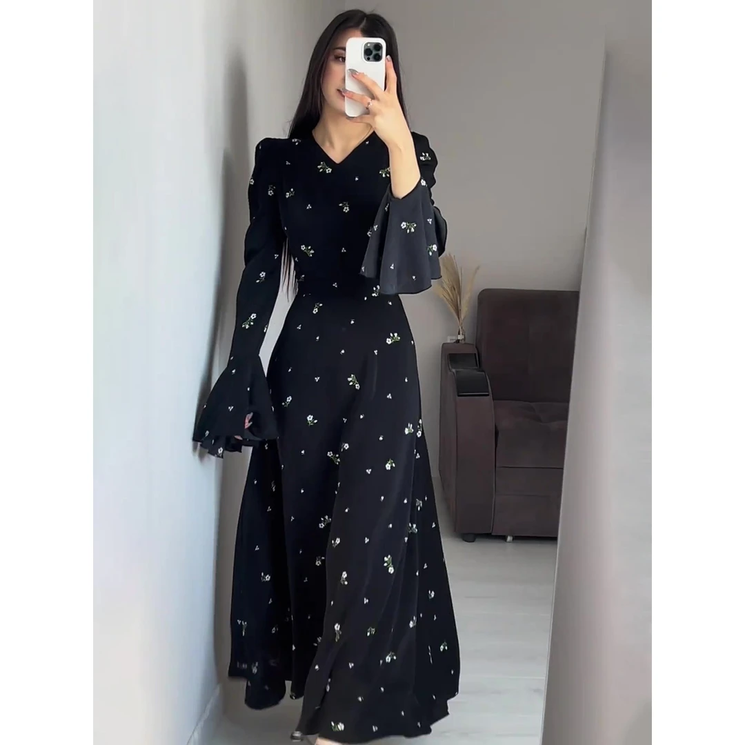 2025春季新款荷叶袖收腰碎花温柔风连衣裙长裙女神气时尚法式质