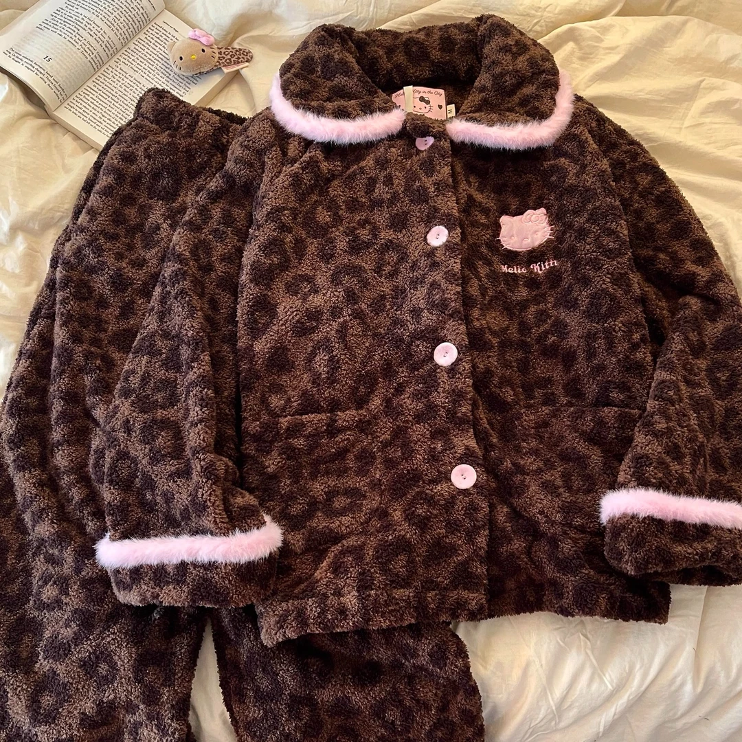 居家复古豹纹Kitty珊瑚绒睡衣女秋冬款可爱卡通保暖ins家居服套装