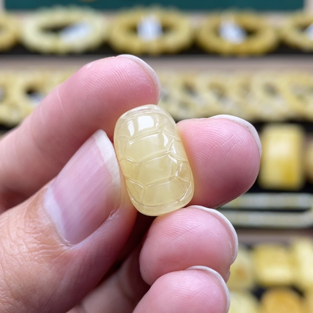 琥珀裸石未镶嵌琥珀蜜蜡