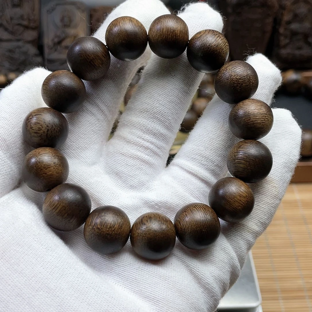 沉香手串萃****邪芽庄黄奇