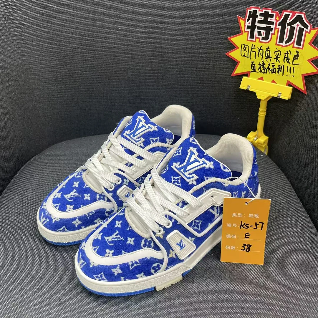 95新 LouisVuitton/路易威登 (福利)38码蓝色植绒trainer鞋 ks57