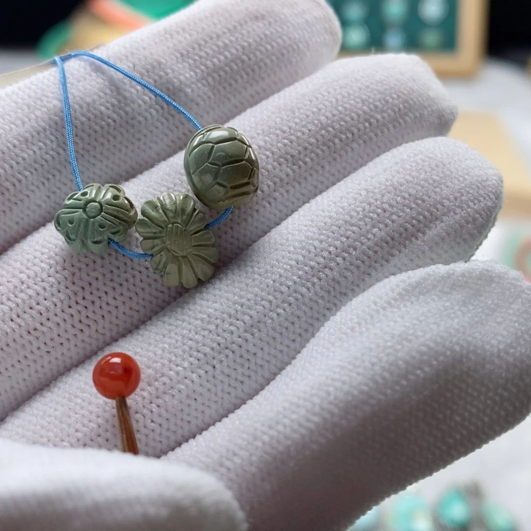 南红玛瑙颈饰未镶嵌