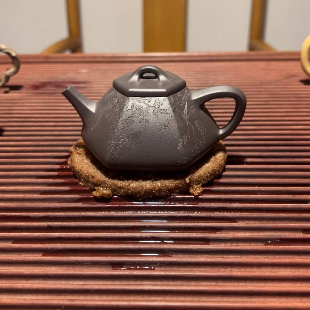 容量150毫升，紫泥，石瓢