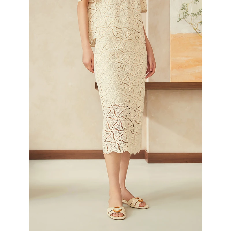 YINER音儿专柜女装2025年夏季法式镂空蕾丝绣花半身裙8C35250320