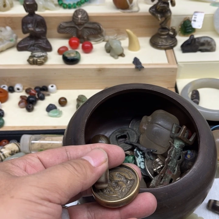 忘***君手把件等物品都是好的