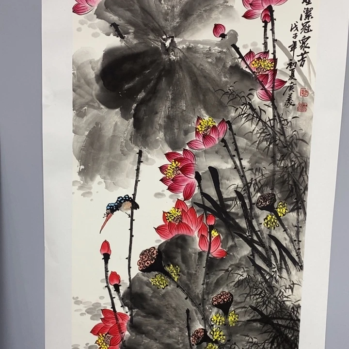 手绘作品等多种形式进行