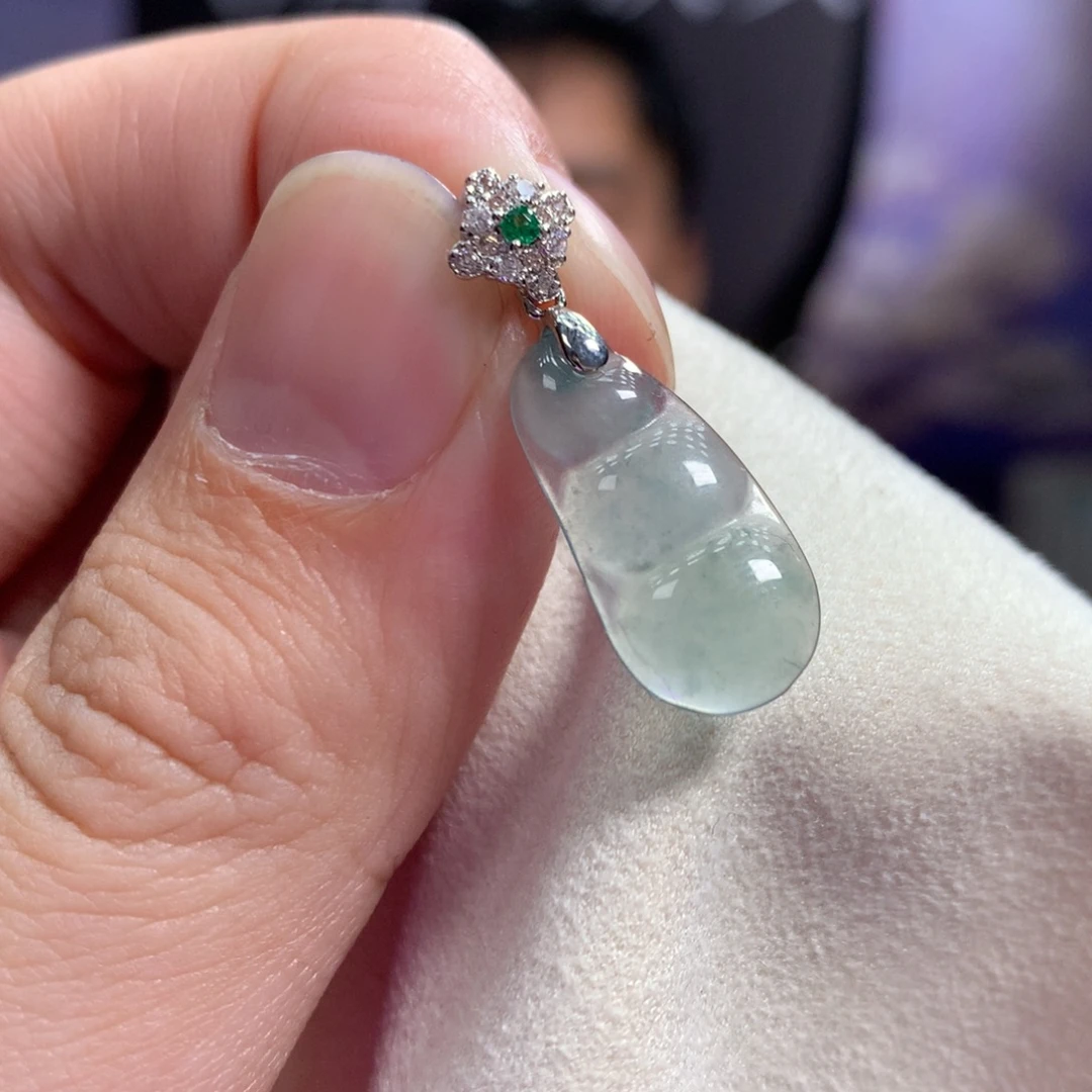 翡翠未镶嵌颈饰福利翡翠