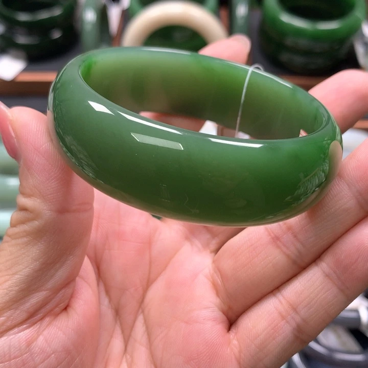 【闪购商品】未镶嵌手镯和田玉59