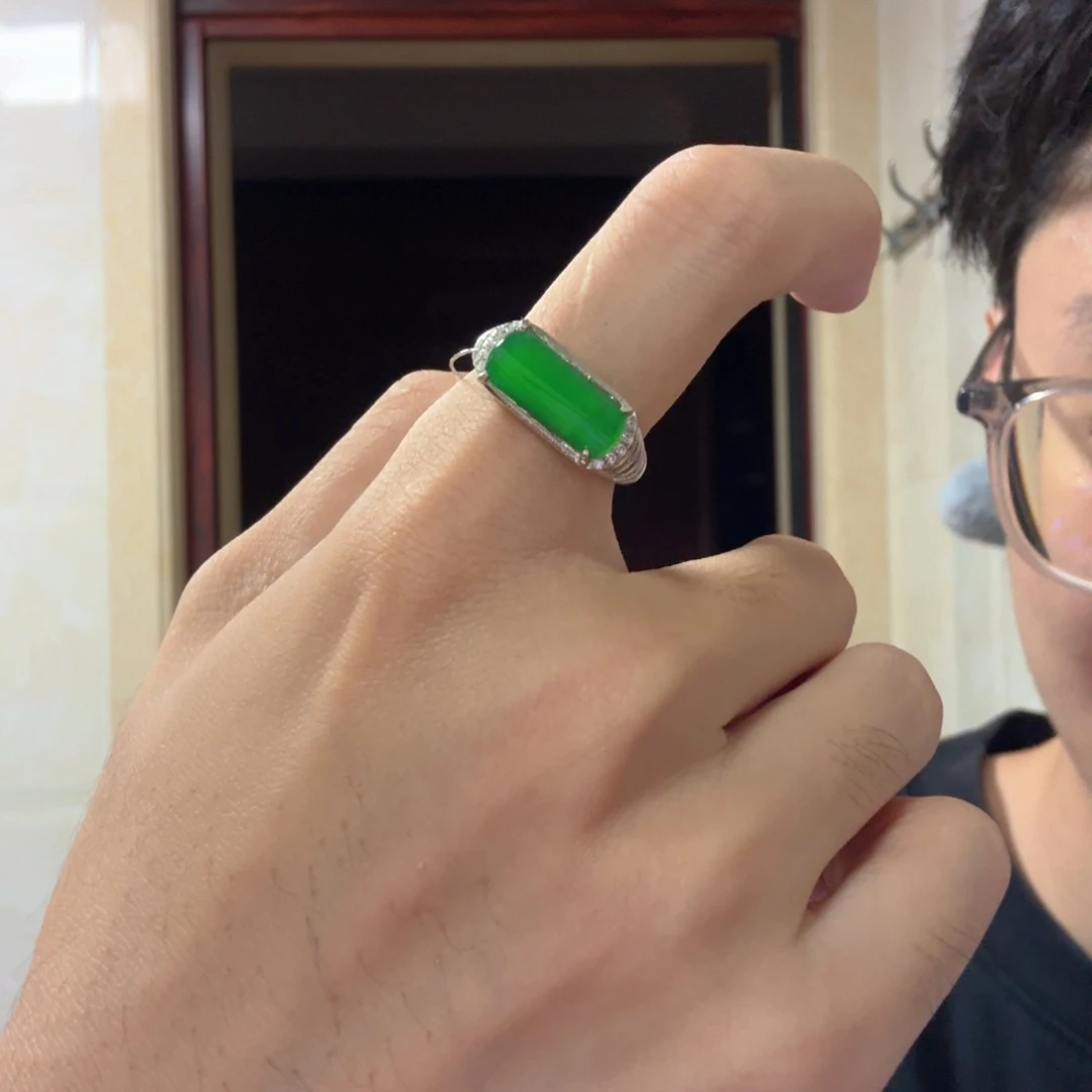 翡翠戒指银S925镶嵌戒指