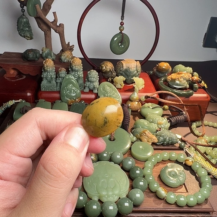 y***u岫岩河磨玉（透闪石质玉）未镶嵌颈饰