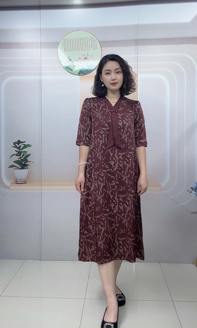 夏季高端新款洋气喜庆百搭遮肉显瘦气质优雅围巾款中长款连衣裙