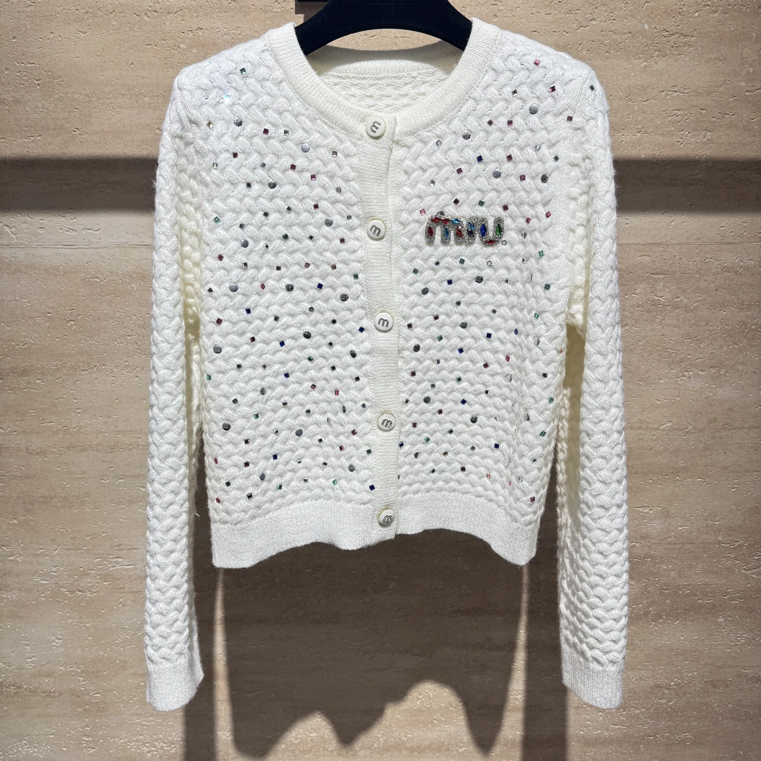 <猪猪出品>秋冬针织开衫糖果气质白色轻奢时尚百搭镂空羊毛钻227