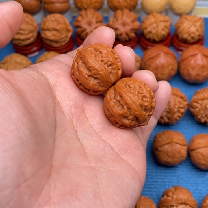 把件文玩核桃肉龙