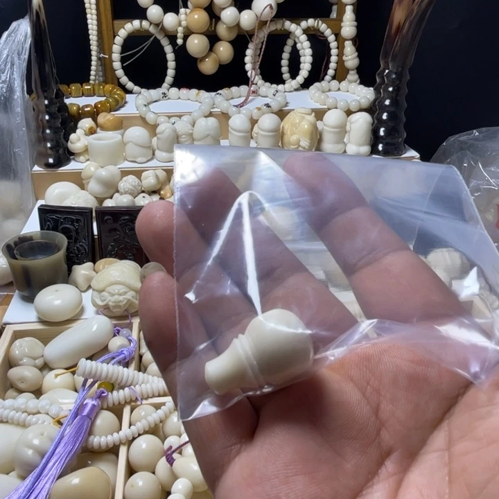 十*三象牙果雕刻奶嘴三通