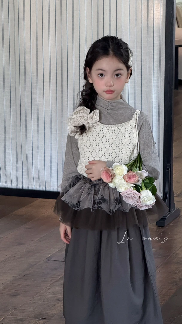 【编码66~90】in ones芥末、mooimori莫莉岛 - 女童上衣、裤子、连衣裙