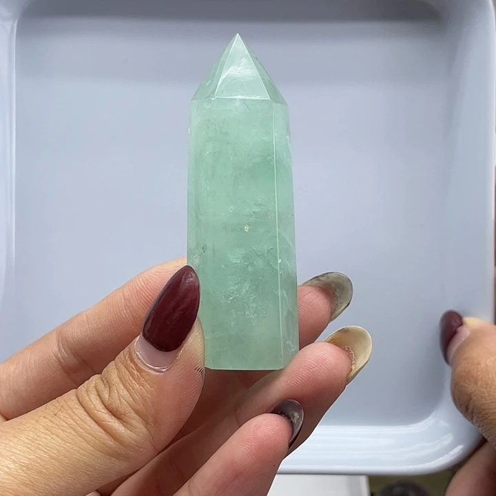 未镶嵌珠宝半成品水晶9绿莹石柱高6.3宽2.1