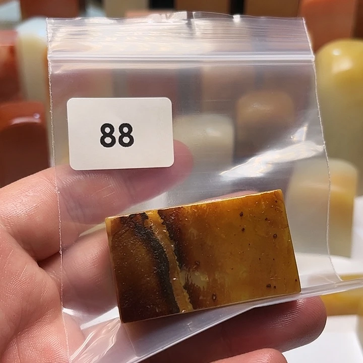 归***汉老挝石老挝石北部黄