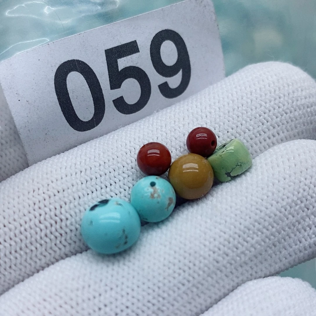 南红玛瑙未镶嵌珠宝奇石