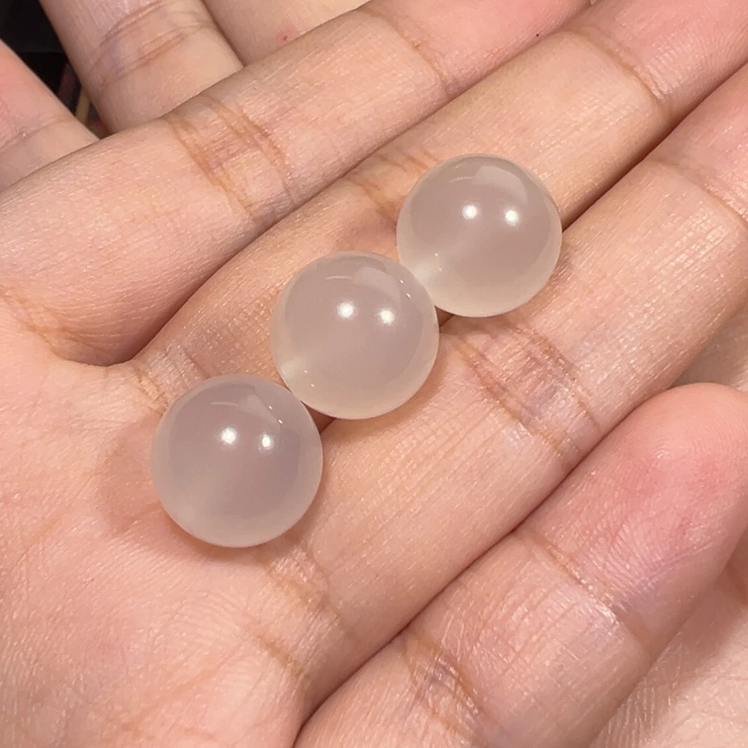 未镶嵌玛瑙/玉髓珠宝奇石青*?