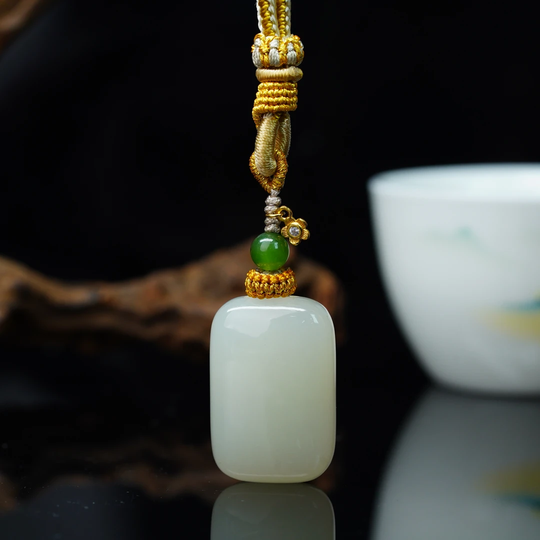 【小北好物】和田玉吊坠约19*29mm带绳【多样性发一件】-17QH75X355