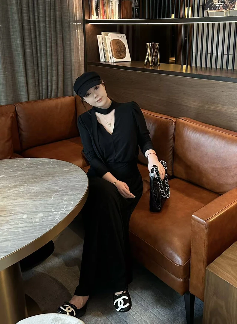 琪琪怪怪大码女装【半熟欧尼】时尚气质收腰设计感连衣裙D176232Q