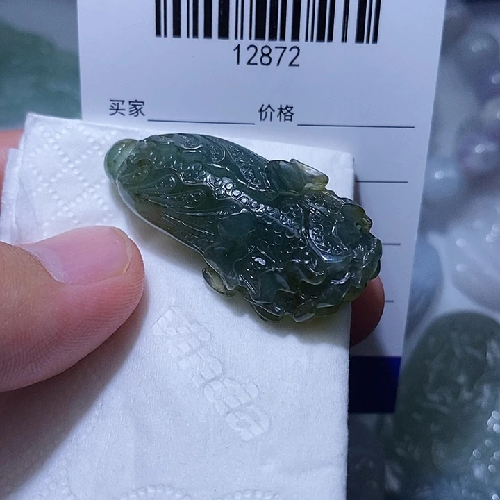 翡翠未镶嵌颈饰天光墟翡翠市场现金代购