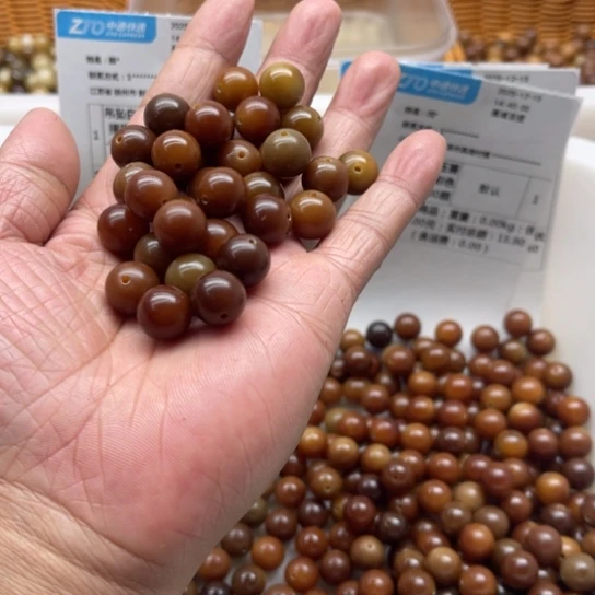 凡***尘吊坠白玉菩提精品12焦糖圆珠110