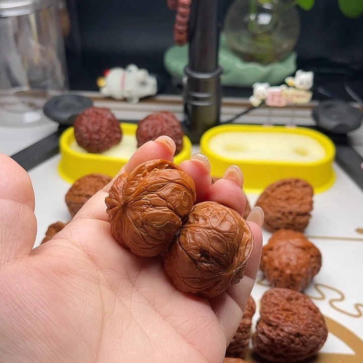 桃核把件阿*宫灯蛇38全品