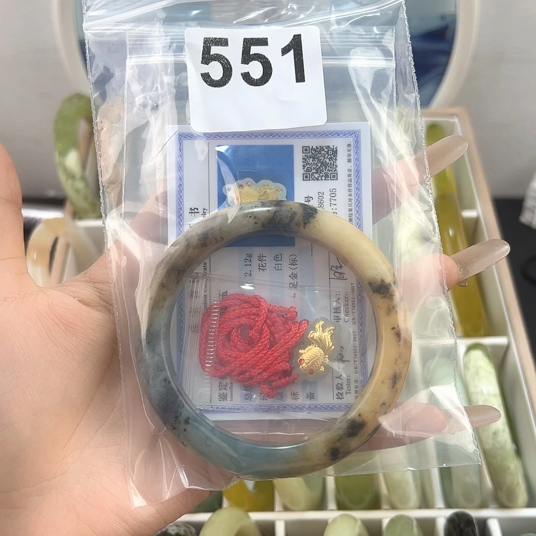 睡***呐蛇纹石玉未镶嵌颈饰