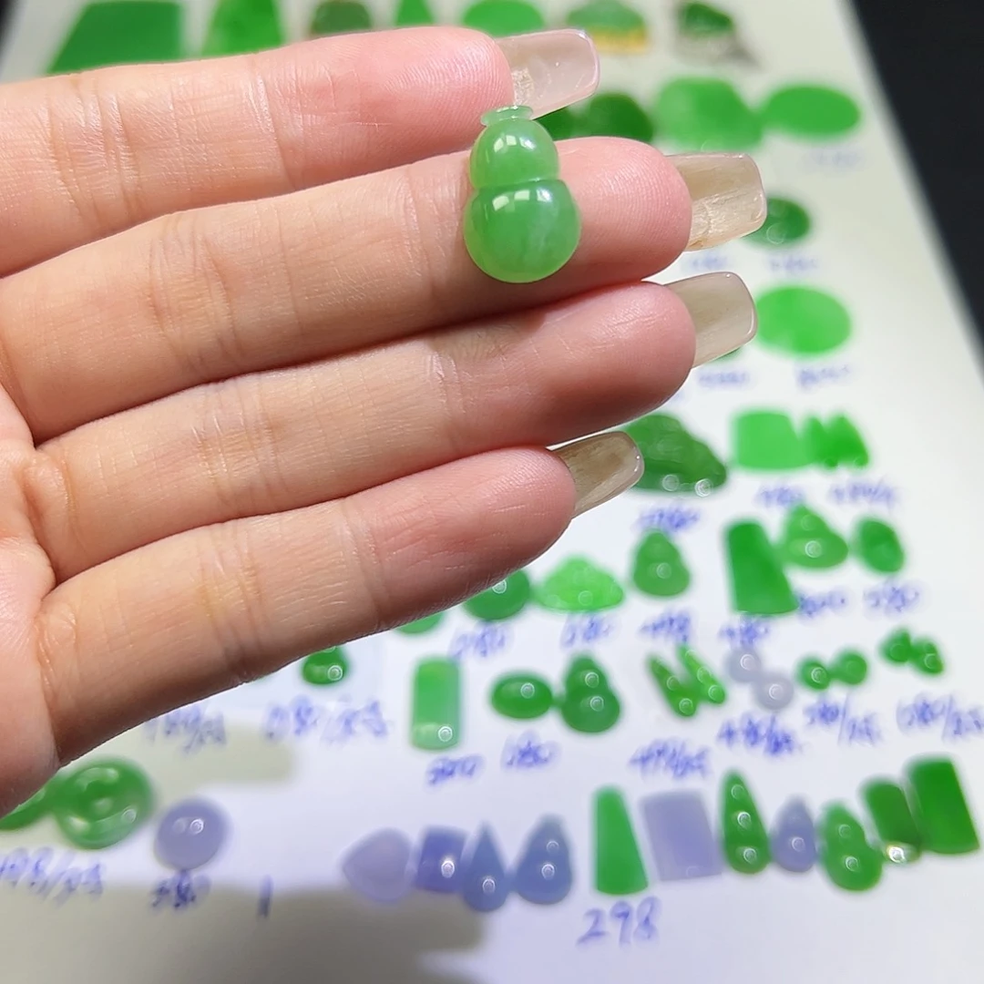 翡翠裸石天然缅料A货翡翠