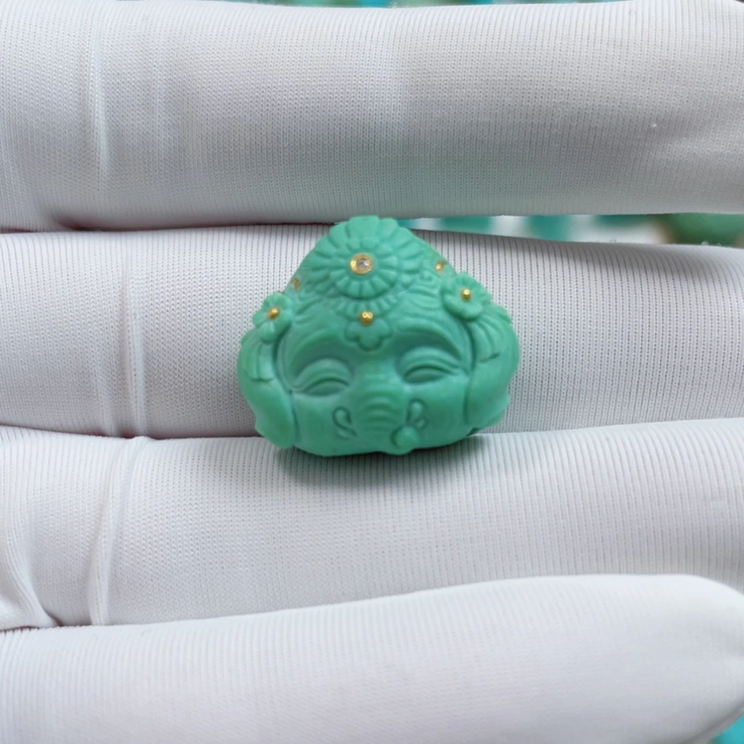 绿松石未镶嵌珠宝奇石