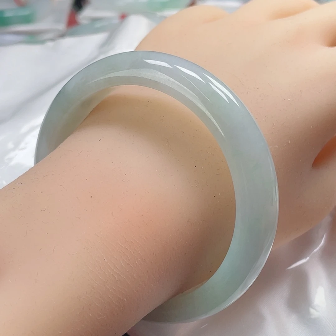 翡翠手镯未镶嵌缅甸翡翠手镯58圈