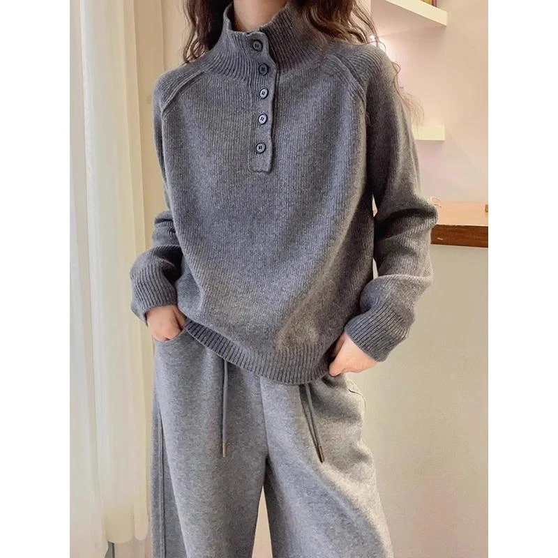 法式纽扣设计高领软糯浣熊绒针织衫女士欧洲站秋冬新款百搭打底衫