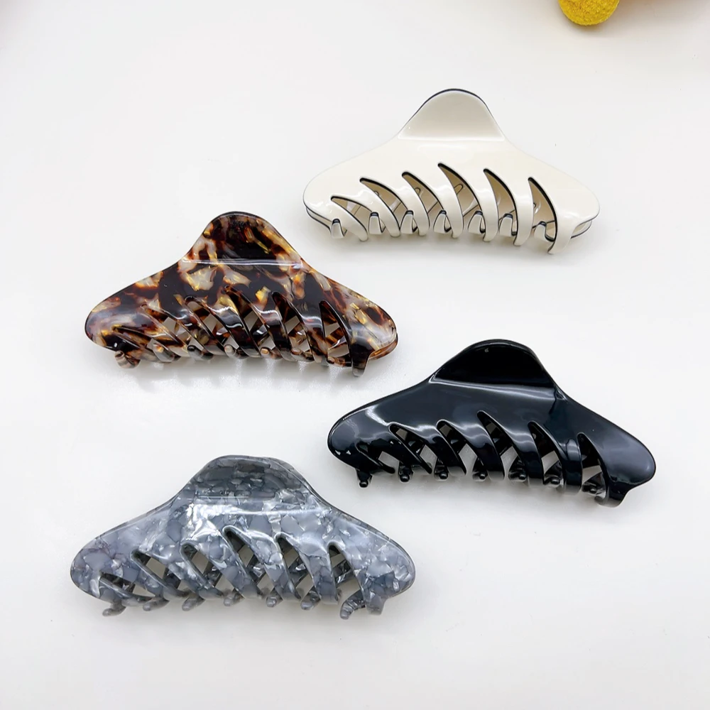 05878 好啊商店 醋酸鲨鱼抓夹一个，四色，长度11cm左右