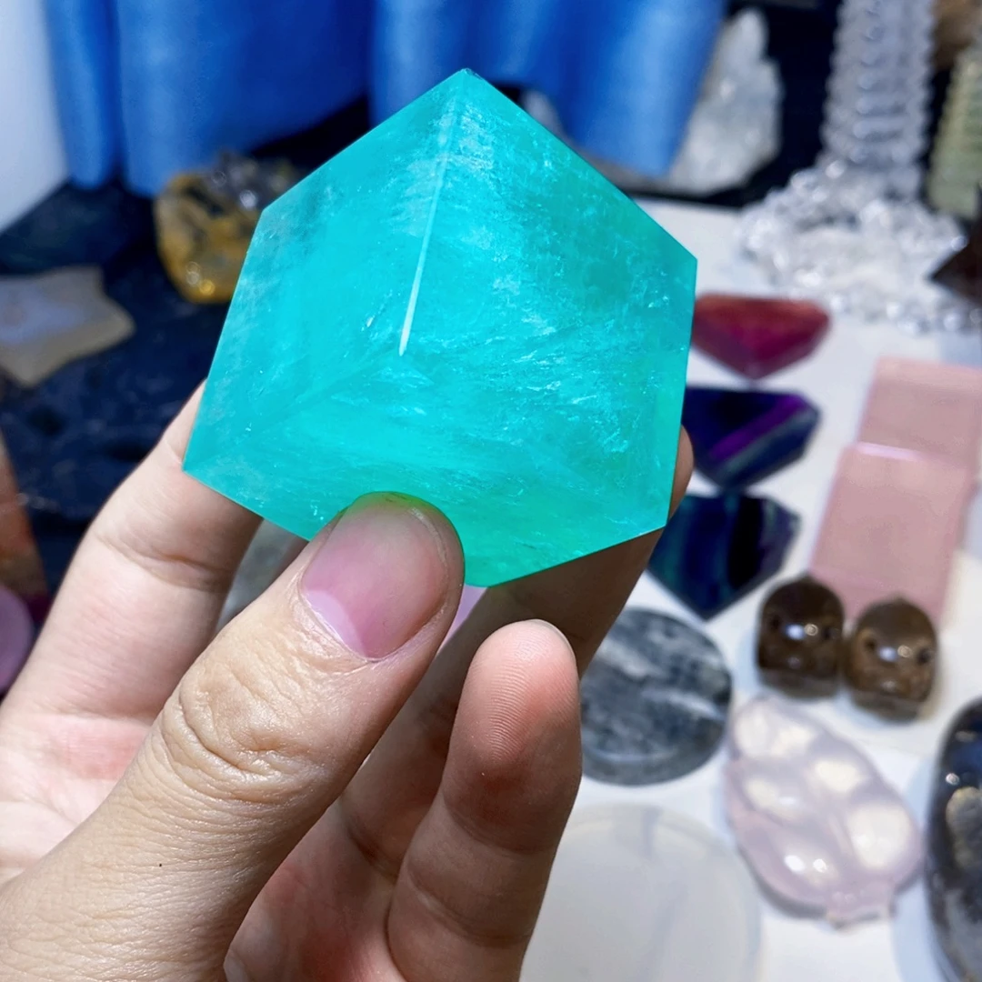 未镶嵌天然绿萤石魔方摆件萤石