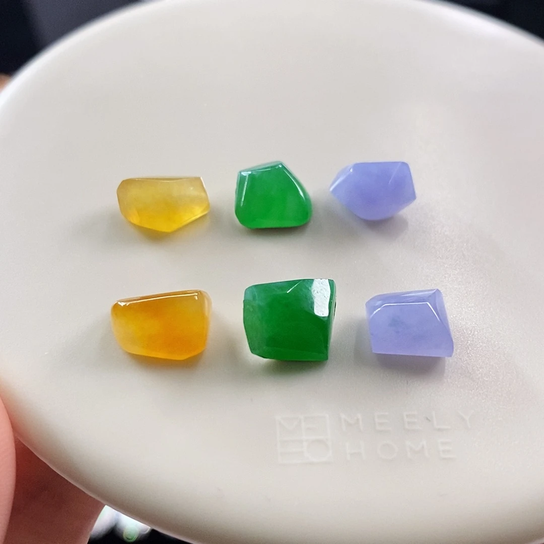 裸石翡翠两组二选一