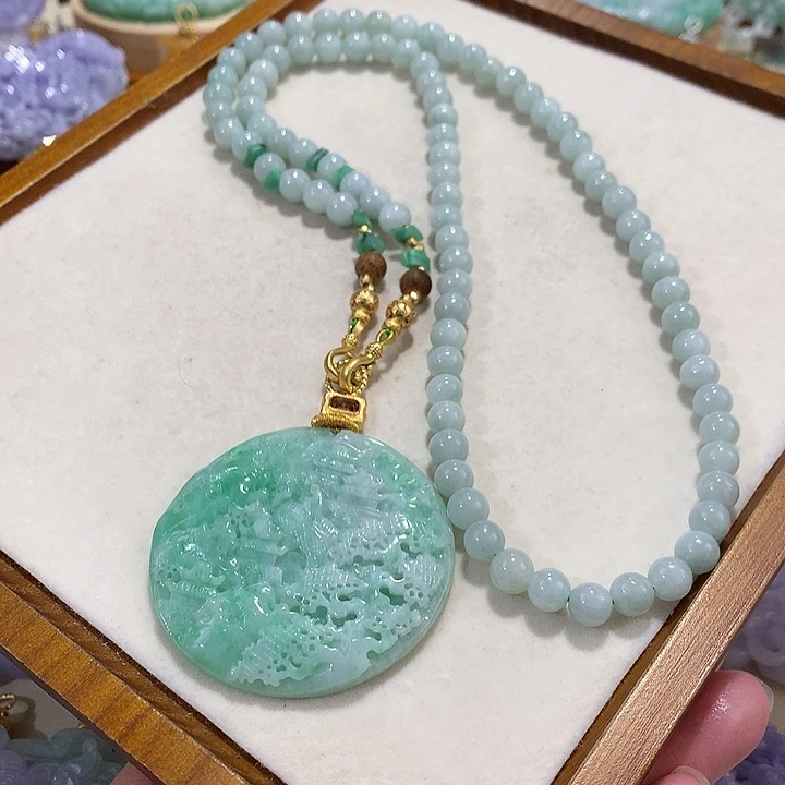 翡翠未镶嵌颈饰翡翠吊坠