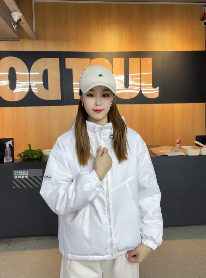 EUJE【新年穿搭】秋冬款洋气百搭宽松版休闲运动外套