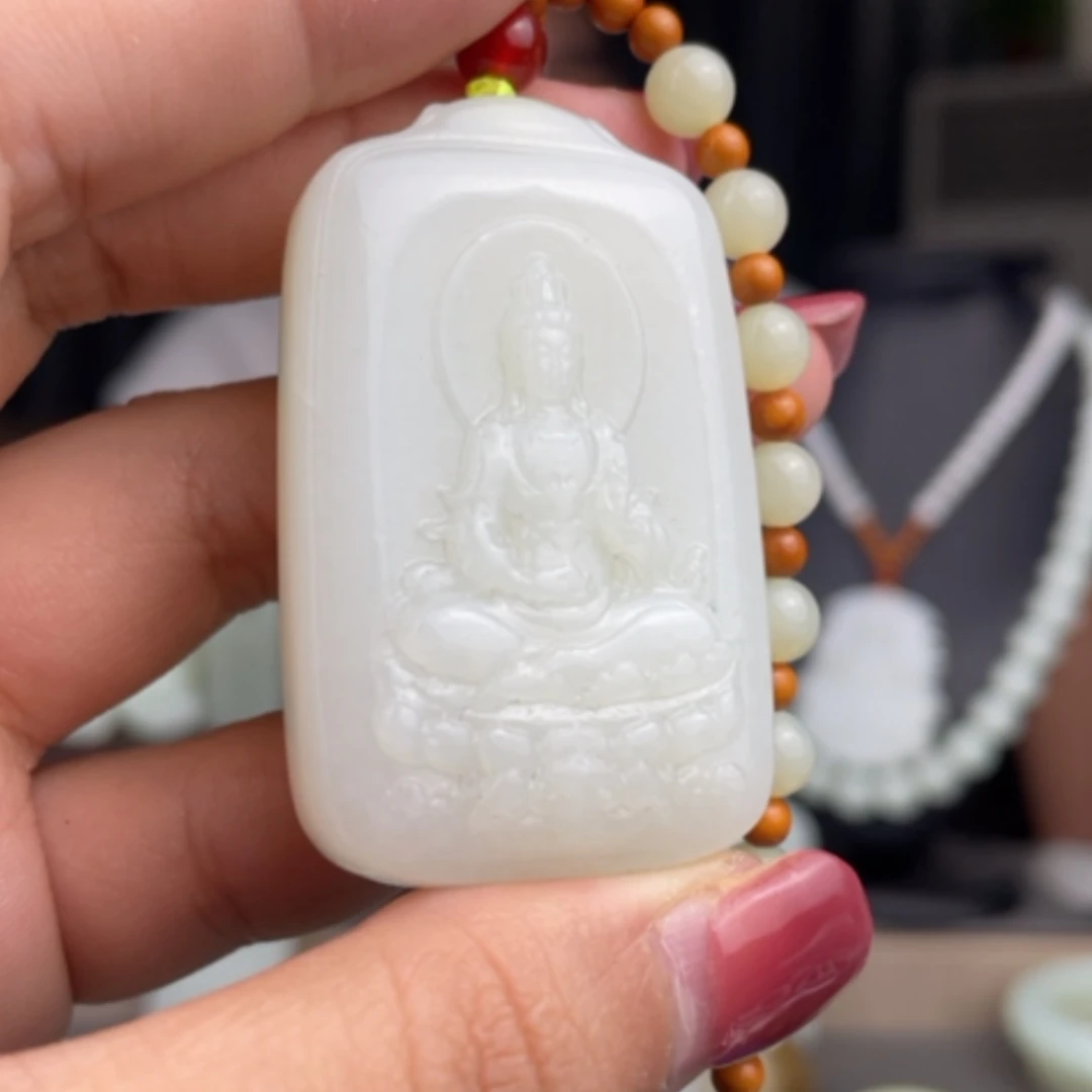 【闪购商品】颈饰未镶嵌和田玉