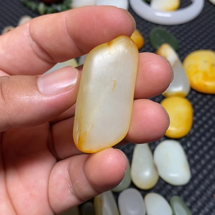 未镶嵌和田玉挂件