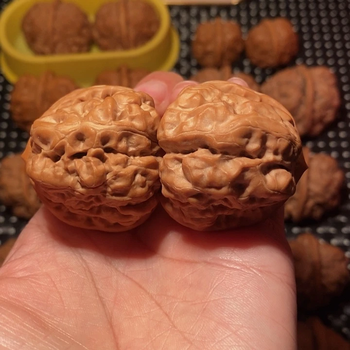 文玩核桃把件蛙王