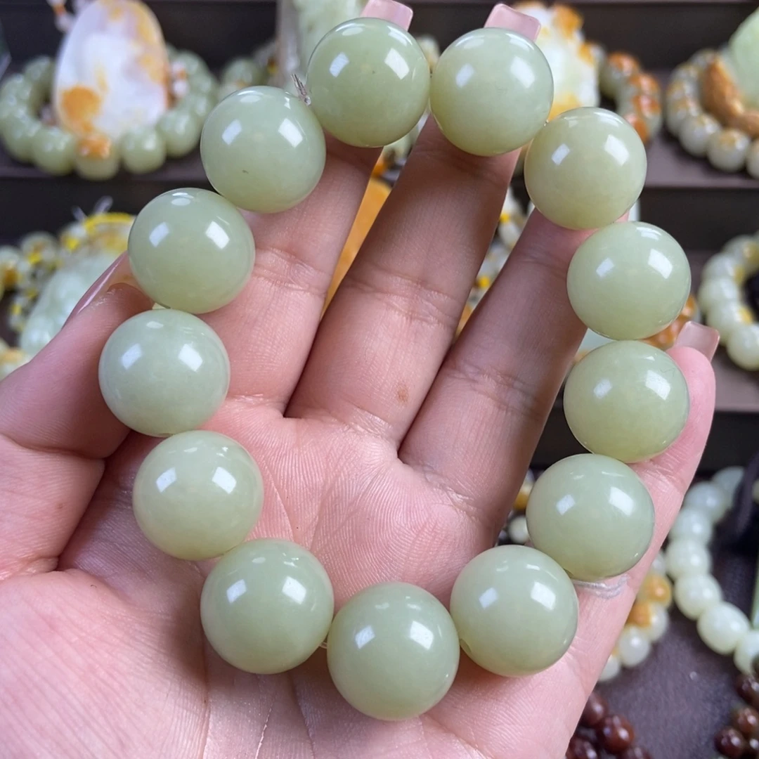 自***光透闪石质玉未镶嵌手串