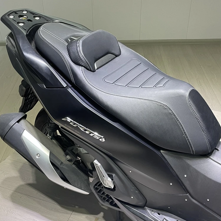 适用钱江QJ鸿150都市版改装坐垫 钱江鸿150RS靠腰坐垫防水防晒